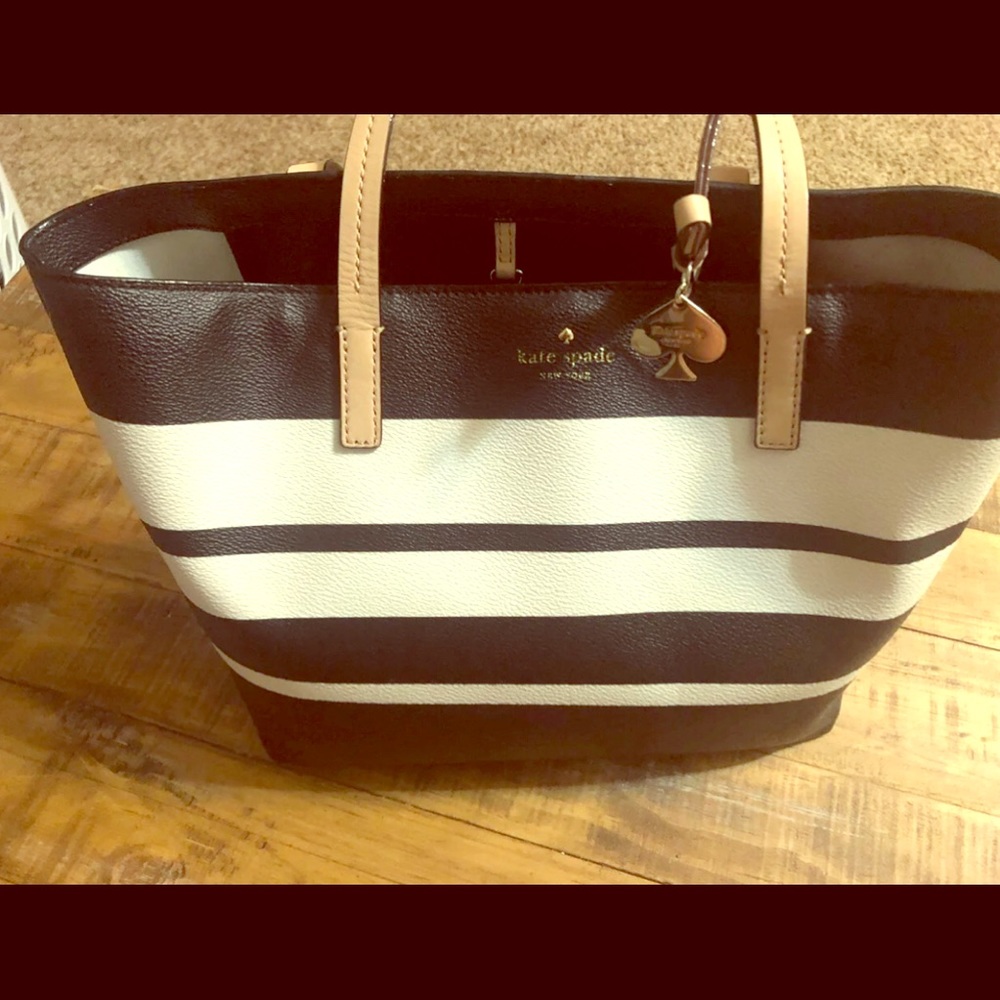 Kate spade authentic medium tote